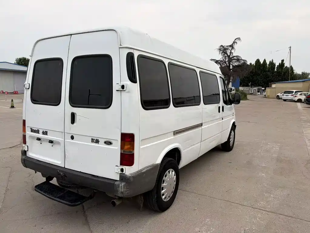 Ford Transit Classic — миниатюра 4