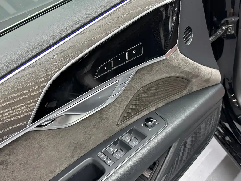 Audi A8 — фотографии объявления, Фото 10