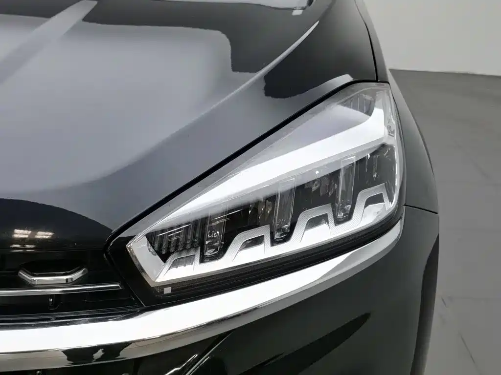 Chery Tiggo 8 8 2021 290TGDI AT