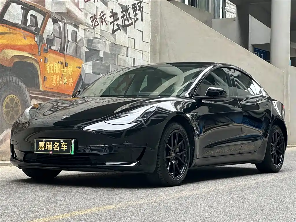 Tesla Model 3 2023