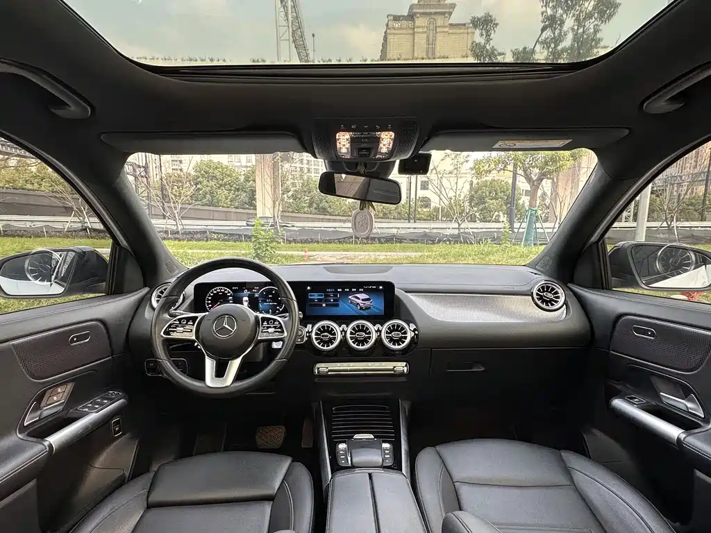 Mercedes-Benz GLA — миниатюра 13