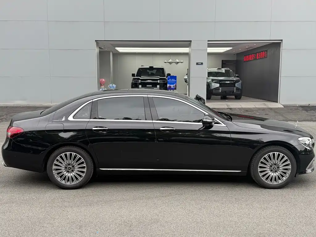 Mercedes-Benz E-Class E 2023 E 300 L Luxury