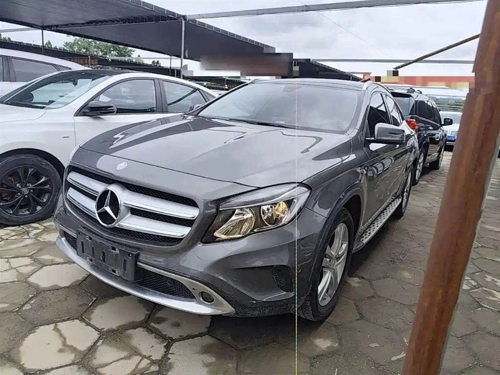 Mercedes-Benz GLA 2015
