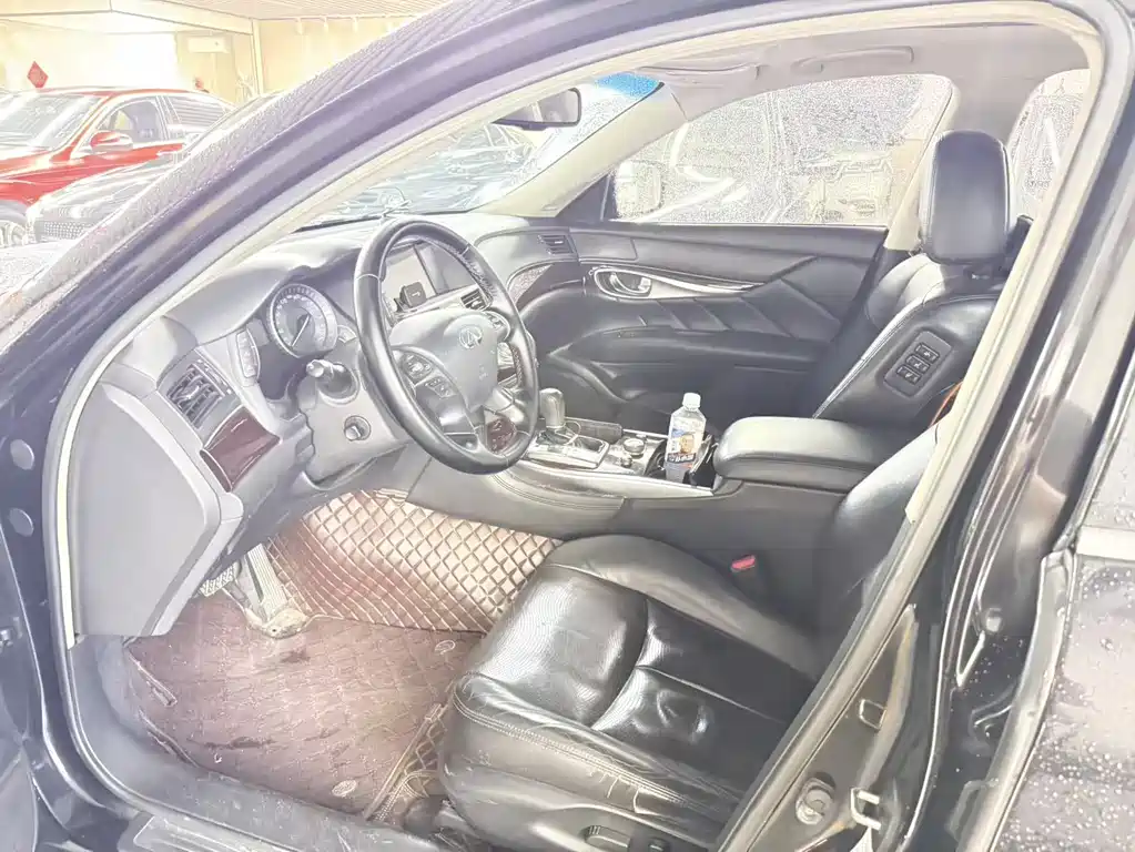Infiniti Q70 2013 Q70L 2.5L