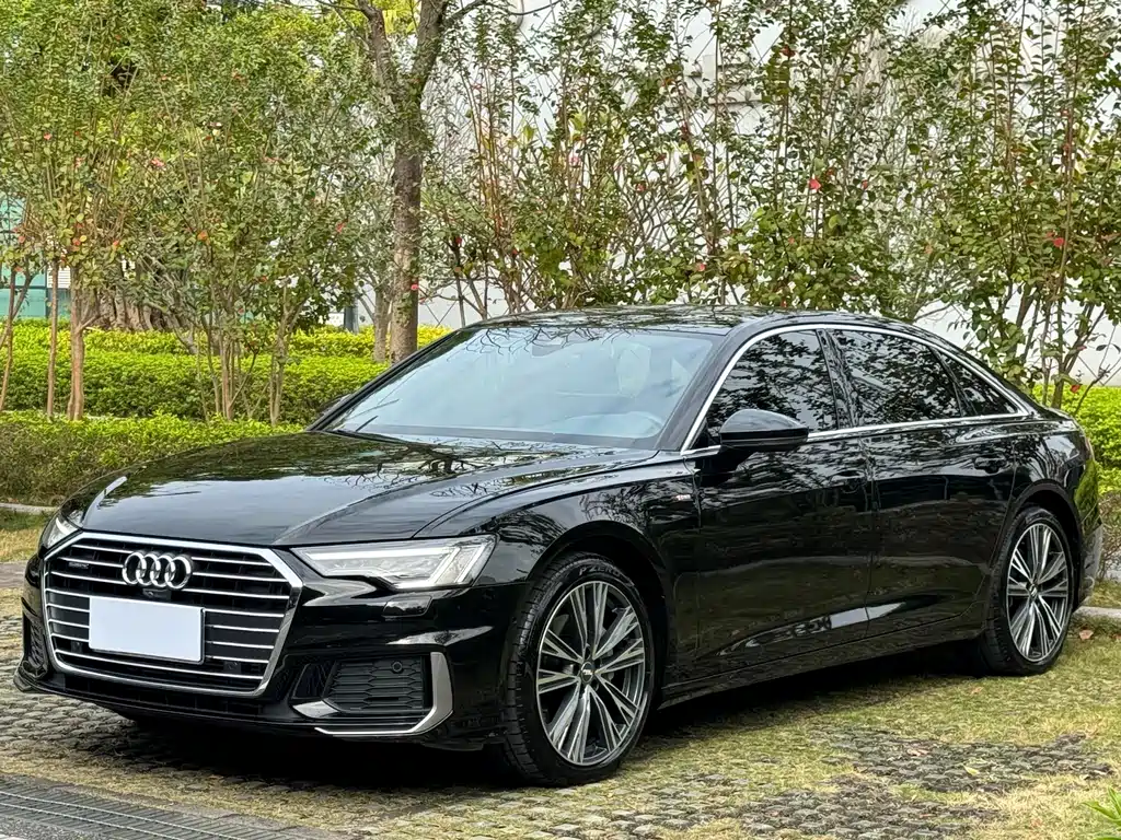 Audi A6L 2022