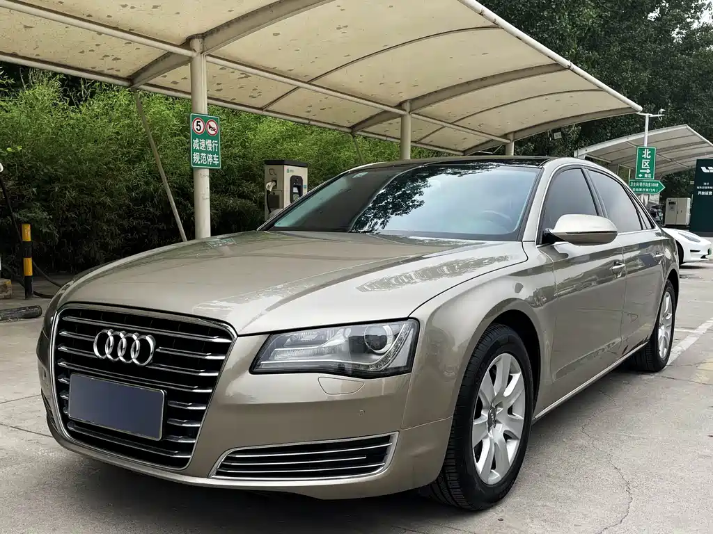 Audi A8 2014