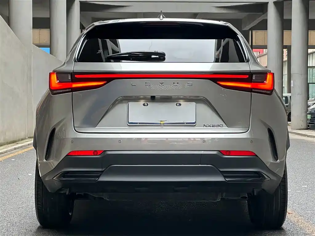Lexus NX 2024 260