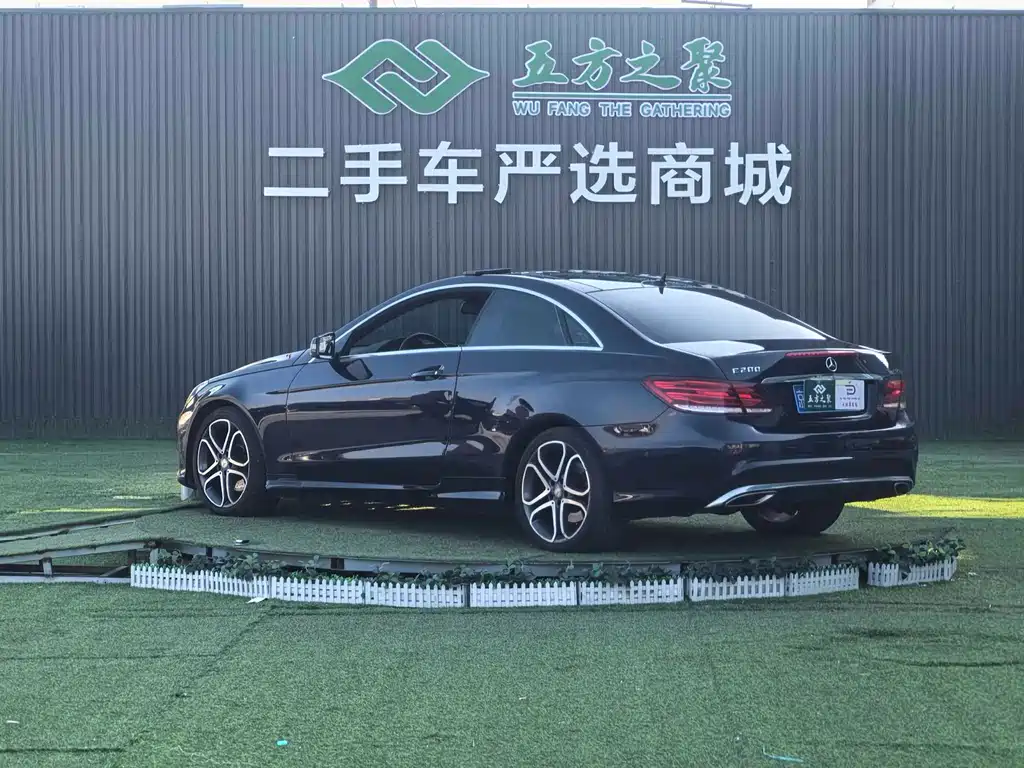 MERCEDES-BENZ E CLASS