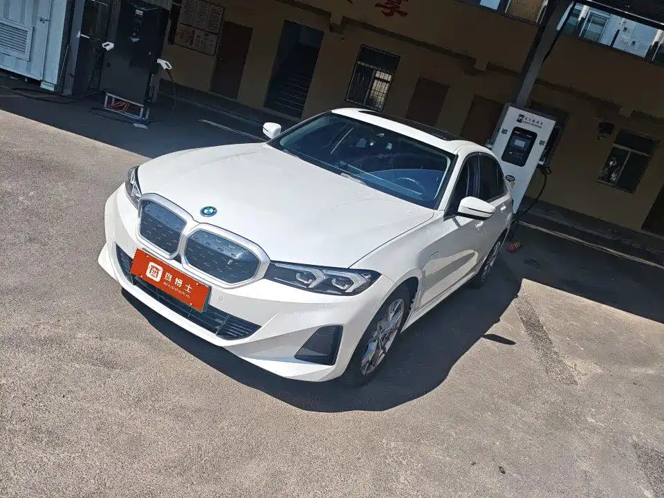 BMW i3 2023