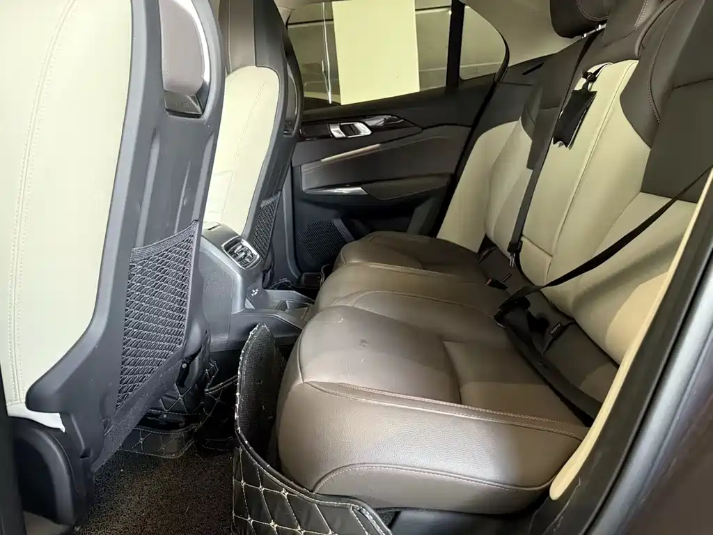 Lynk & Co 02 2019 1.5T PHEV Pro