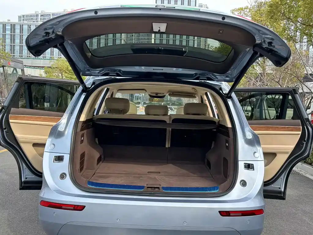 AITO ASK THE WORLD M7