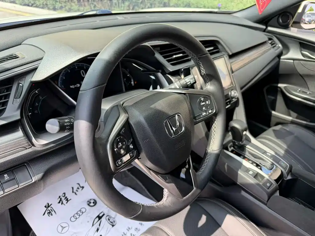 Honda Civic — миниатюра 8