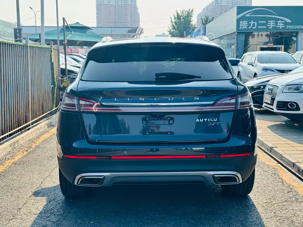 Lincoln Nautilus 2021 2.7T
