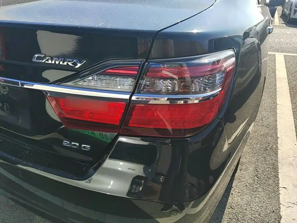 Toyota Camry 2015 2.0G Lead