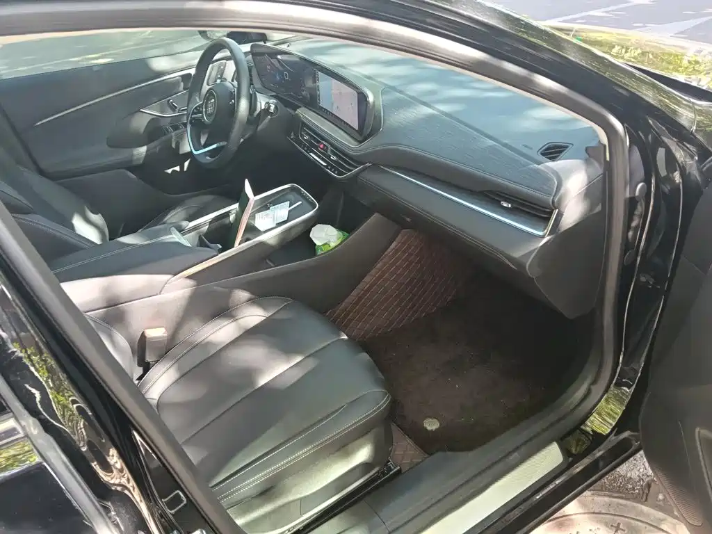 Buick LaCrosse 2025 28T Platinum