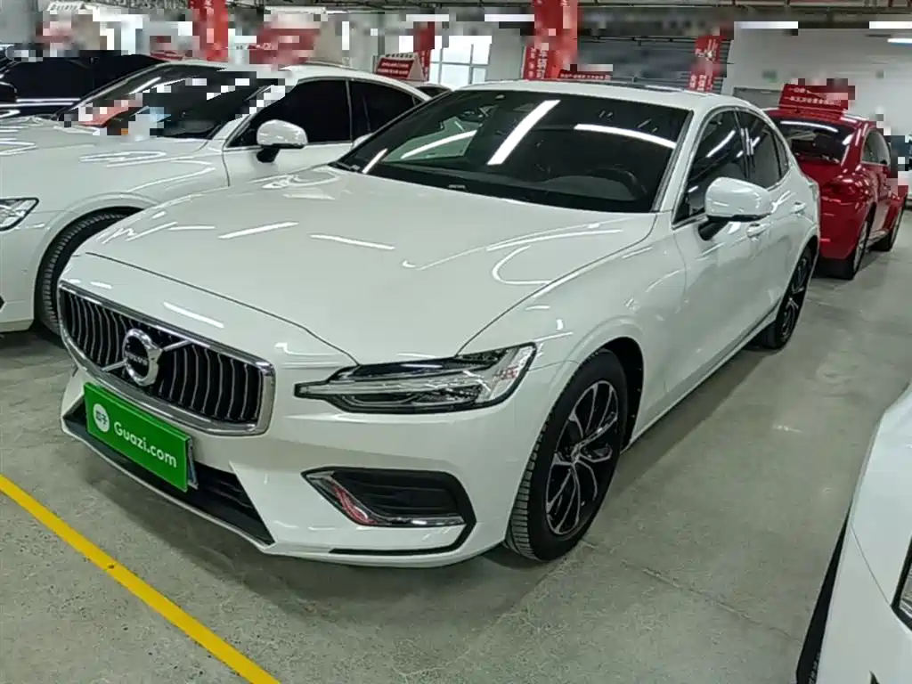 Volvo S60 2022