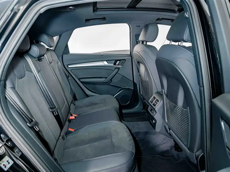 Audi Q5L Sportback — миниатюра 21