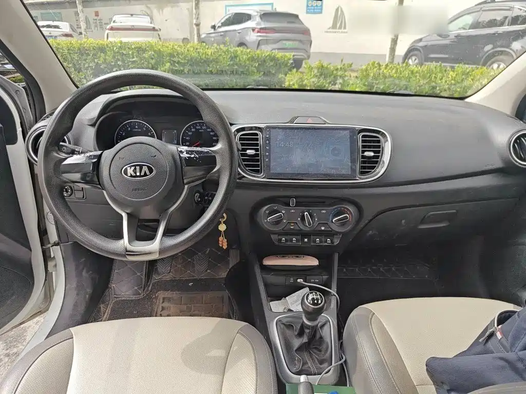 Kia Huanchi — миниатюра 5