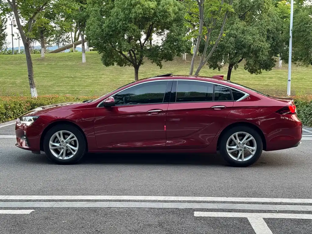 Buick Regal 2021 552T Elite
