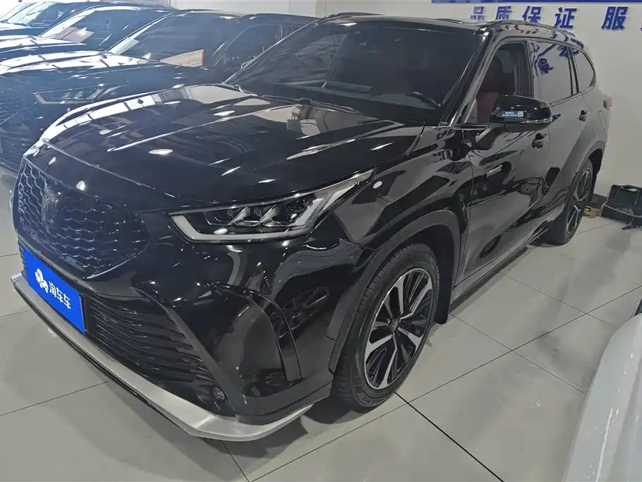Toyota Crown Kluger 2021