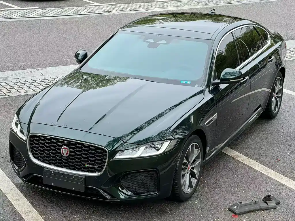 Jaguar XFL 2024