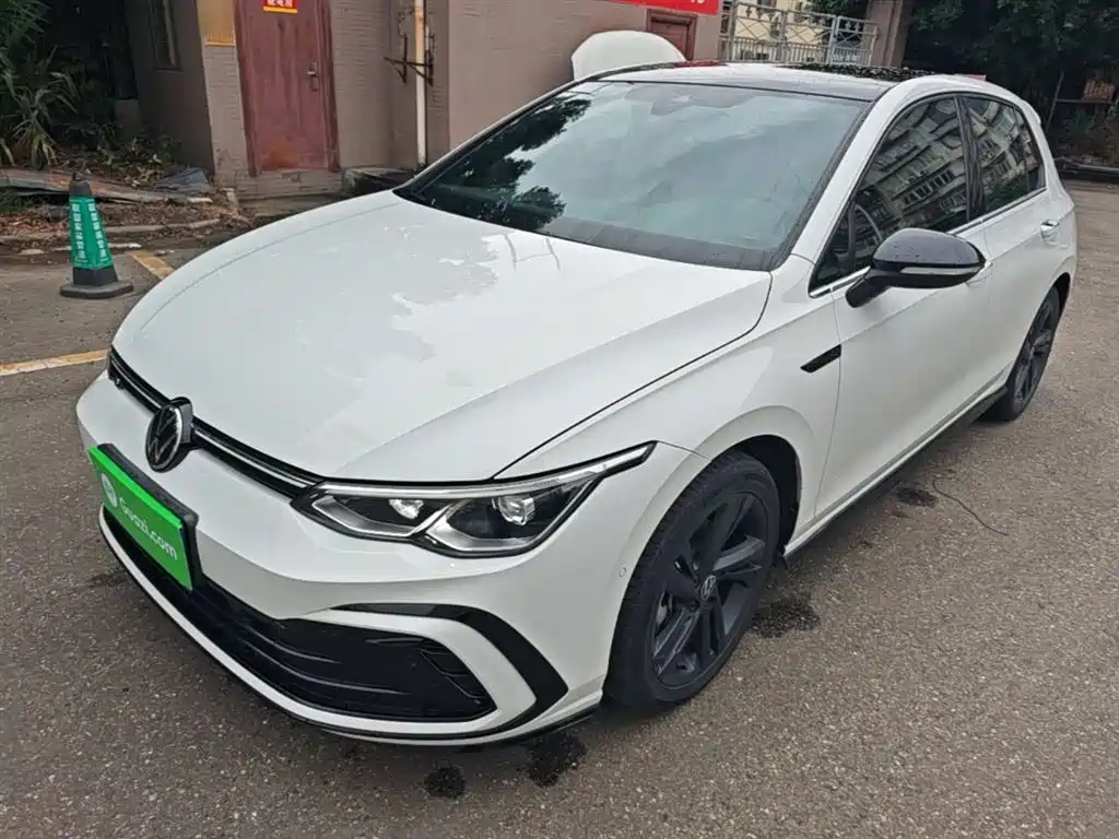 Volkswagen Golf 2021