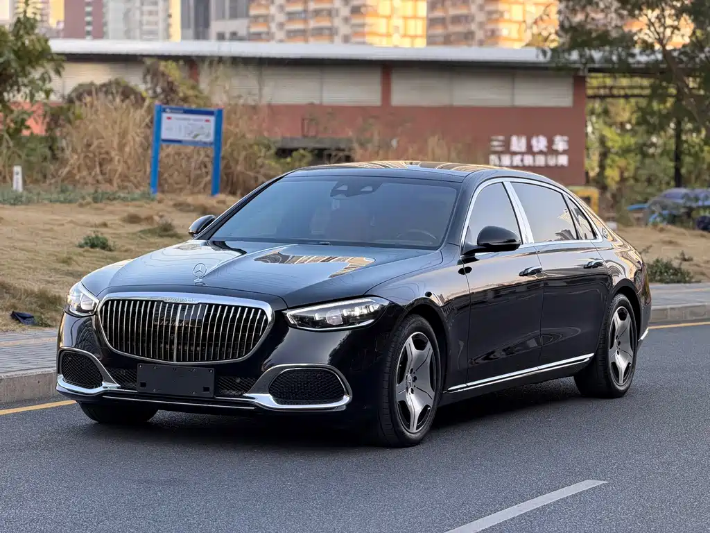 Mercedes-Benz S-Class 2024