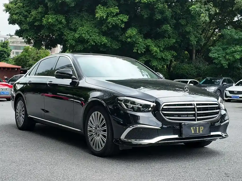 Mercedes-Benz E-Class 2022 — фото 3