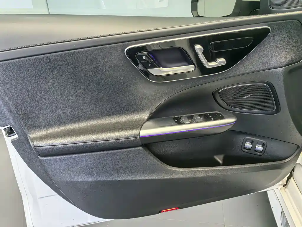 Mercedes-Benz C-Class New Energy — миниатюра 16
