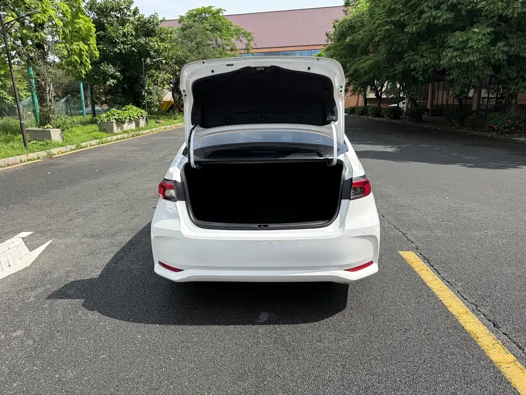 Toyota Allion — миниатюра 14
