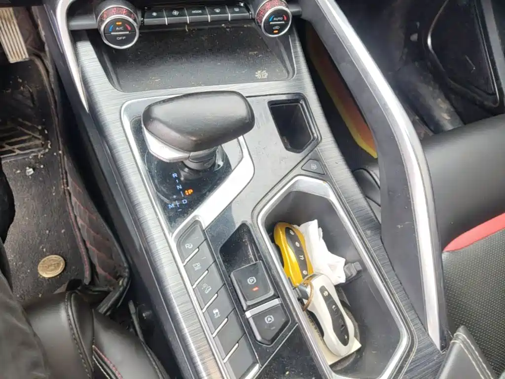 Geely Xingyue — миниатюра 14