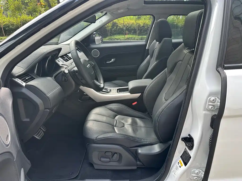 Land Rover Evoque (Import) — миниатюра 19