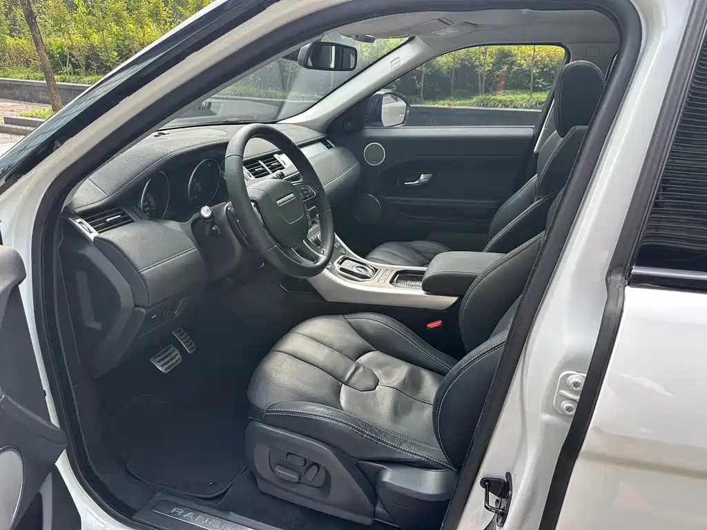 Land Rover Evoque (Import) — миниатюра 18