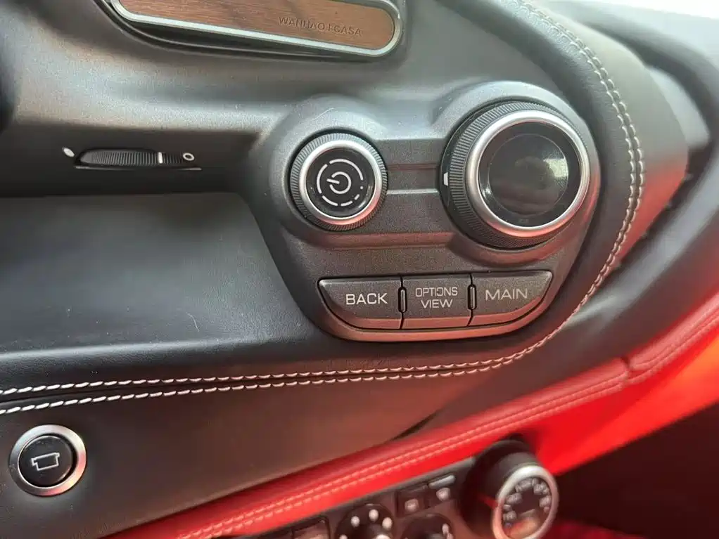 Ferrari 488 — миниатюра 8