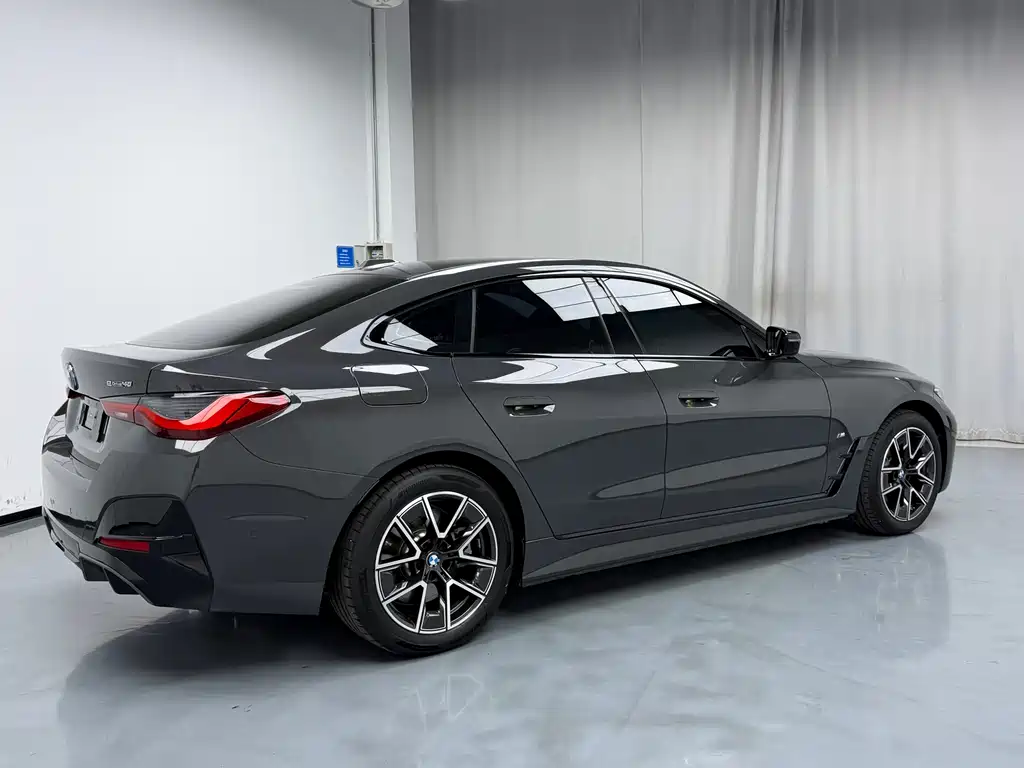 BMW i4 — миниатюра 12