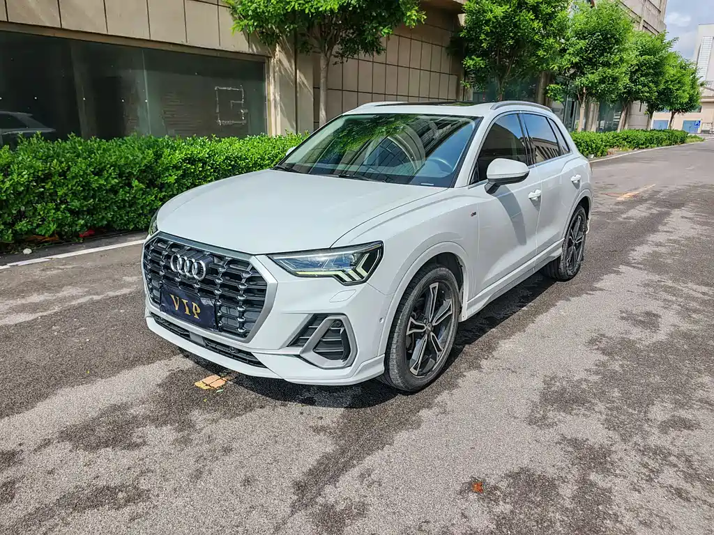 Audi Q3 2021