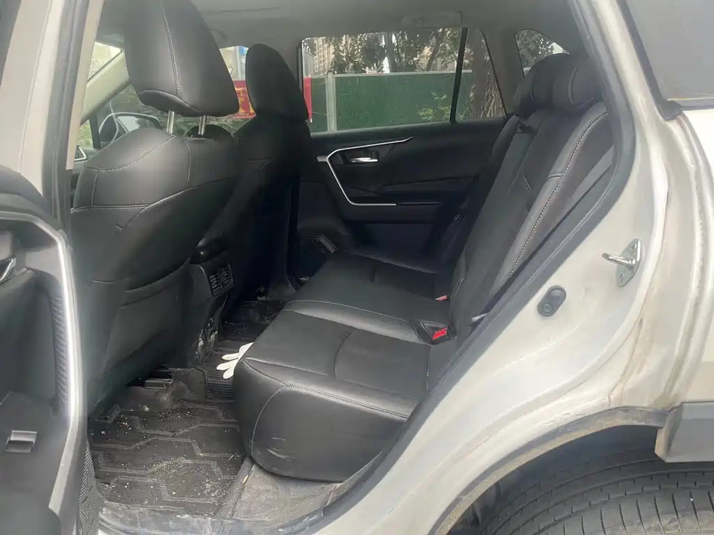 TOYOTA RAV4 RONGFANG