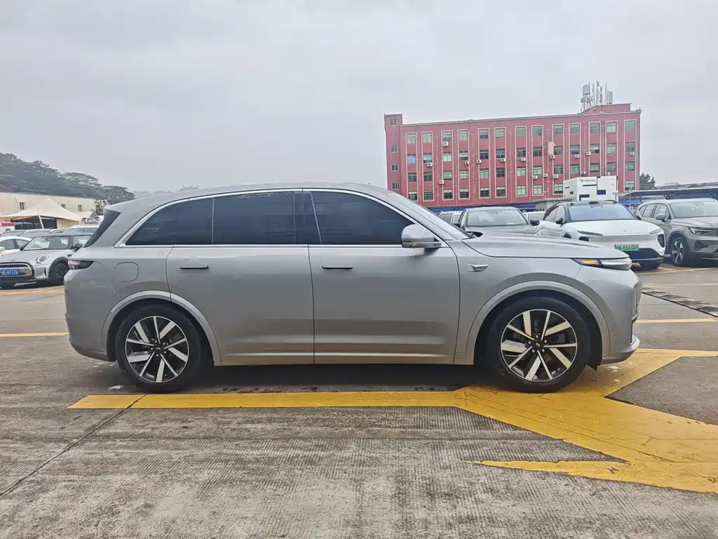 Li Auto L7 2023 Pro