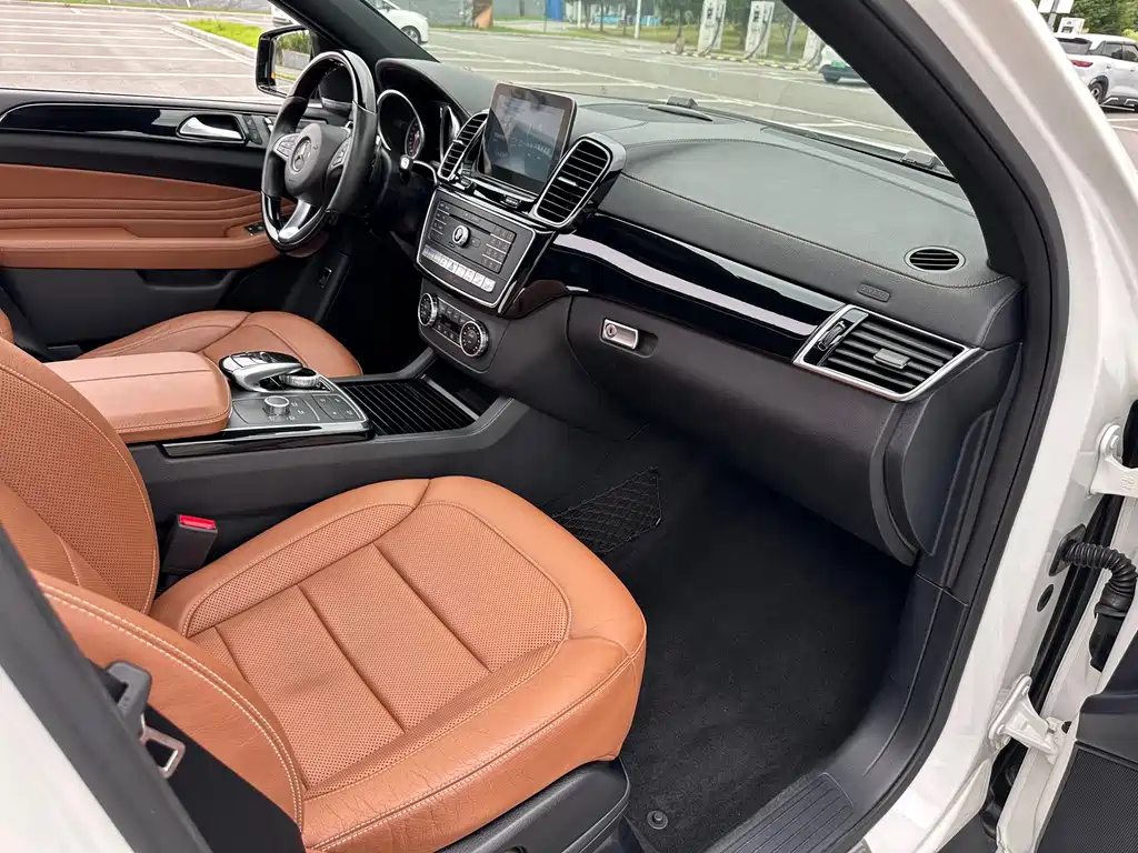 Mercedes-Benz GLE Coupe — миниатюра 9