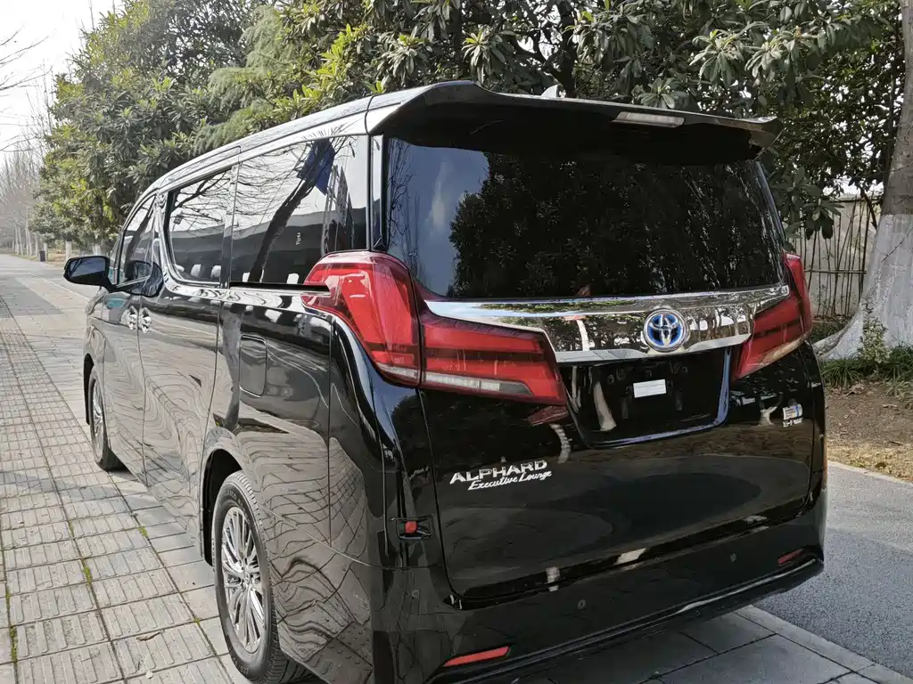 Toyota Alphard 2019 2.5L Luxury