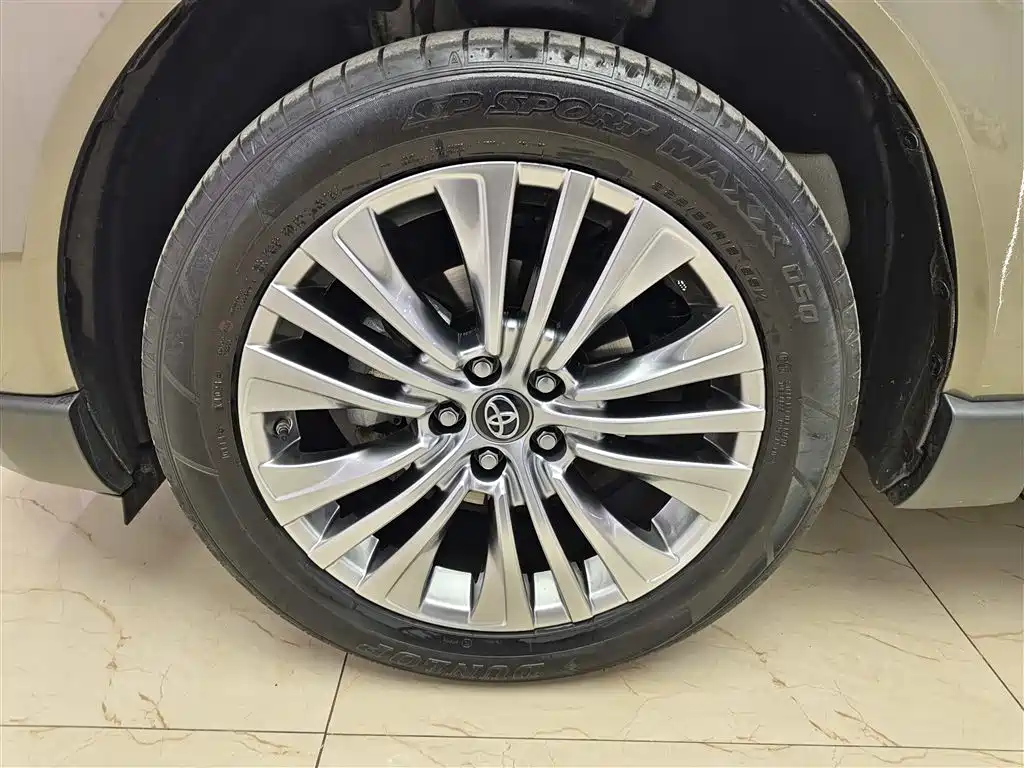 TOYOTA LING FANG HARRIER