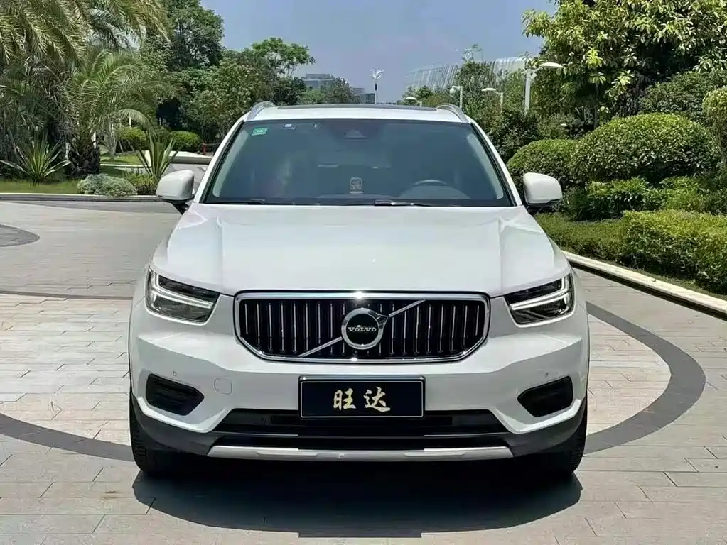 Volvo XC40 — миниатюра 2