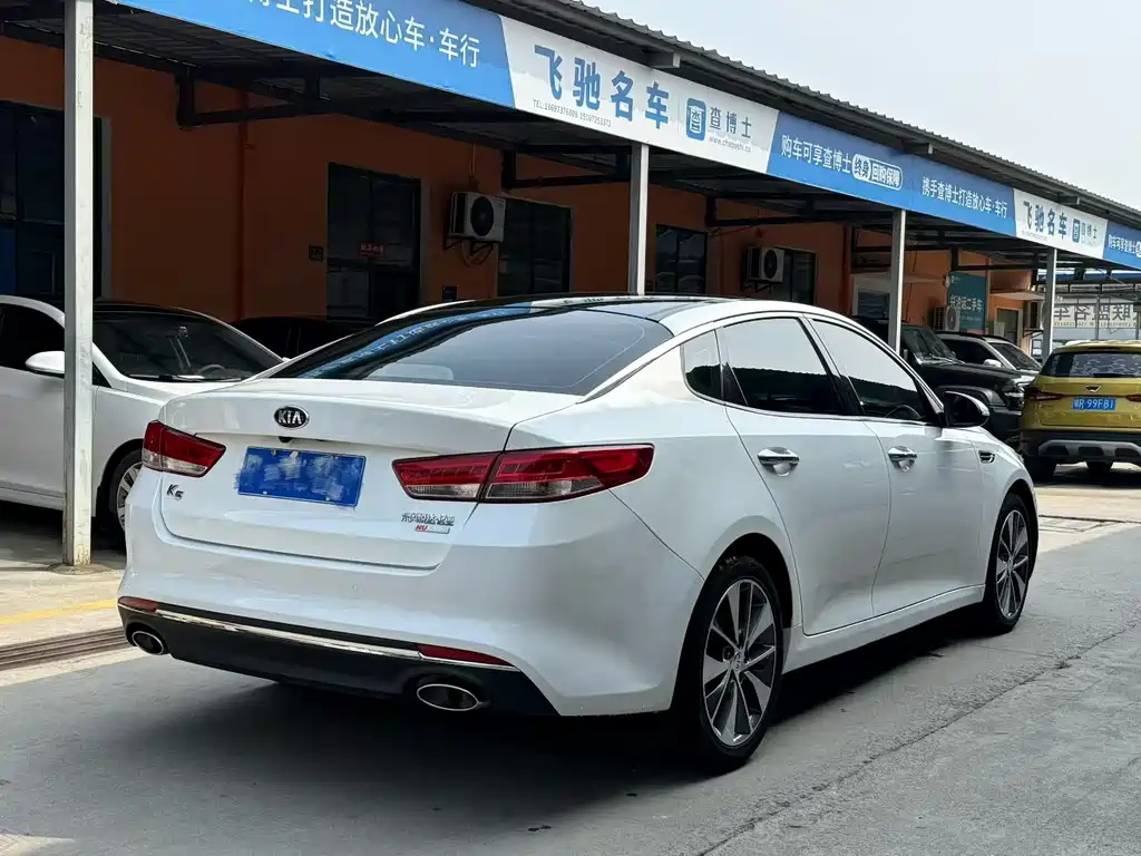 Kia K5 2017 2.0L AT 15 LUX