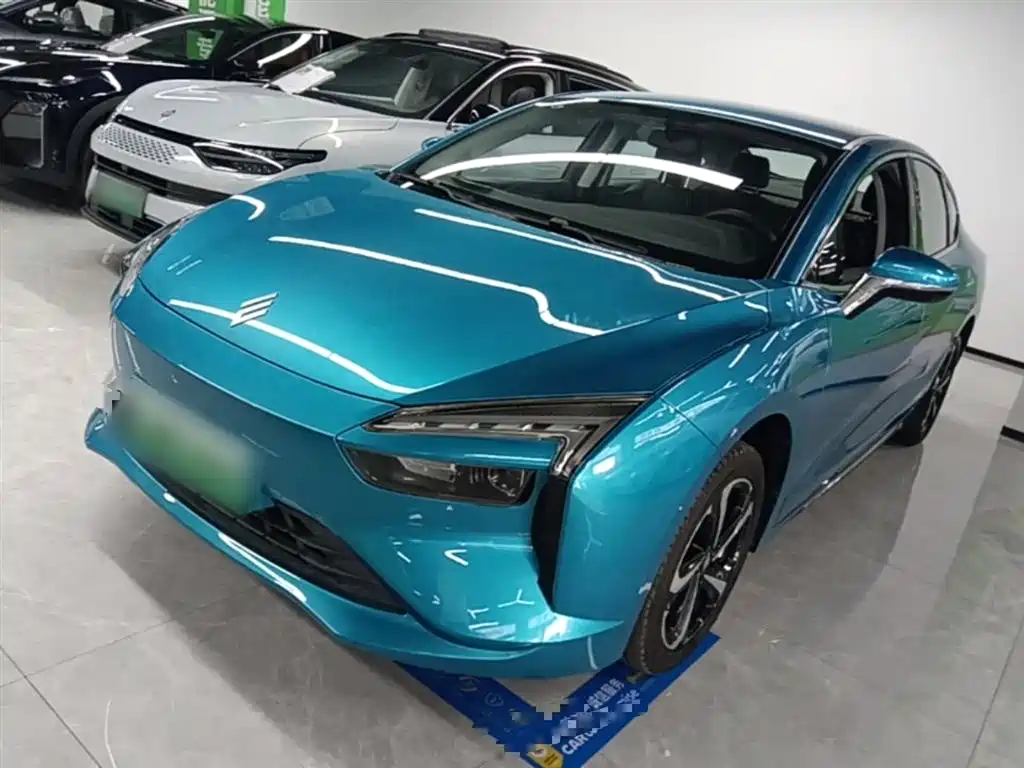 Jmev Yi 2025