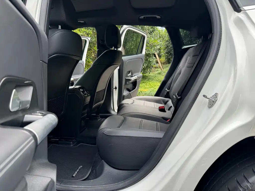 Mercedes-Benz EQA — миниатюра 10
