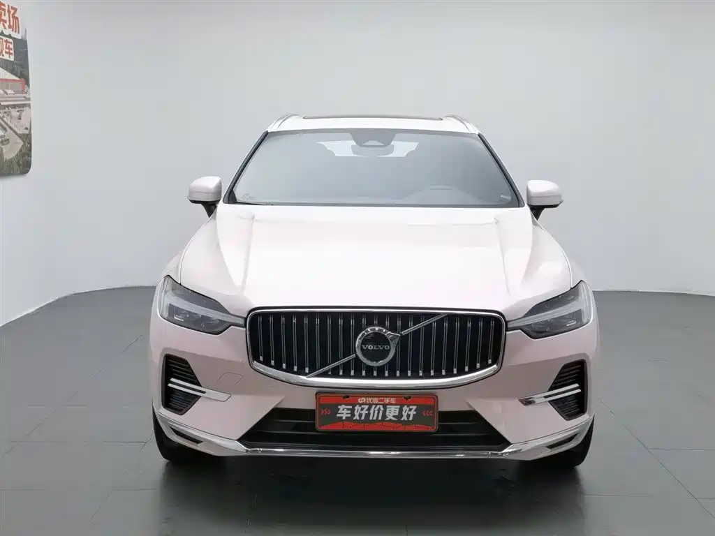Volvo XC60 2022 B5 Luxury