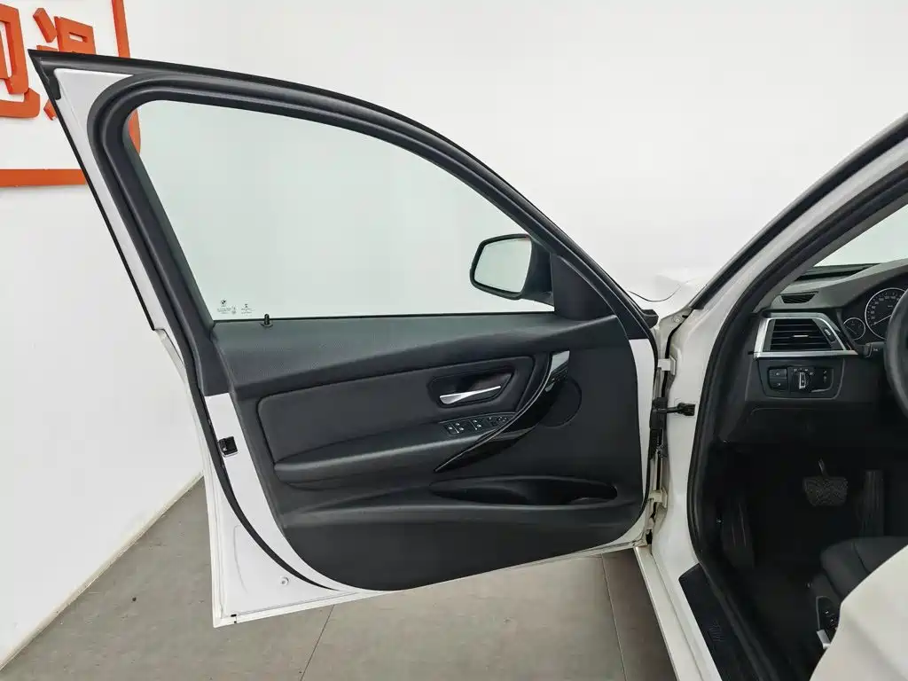 BMW 3 Series 3 2016 320i Fashion