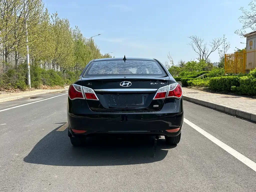 Hyundai Elantra 2011 1.6L AT Comfort