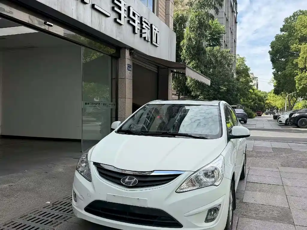 Hyundai Verna 2013