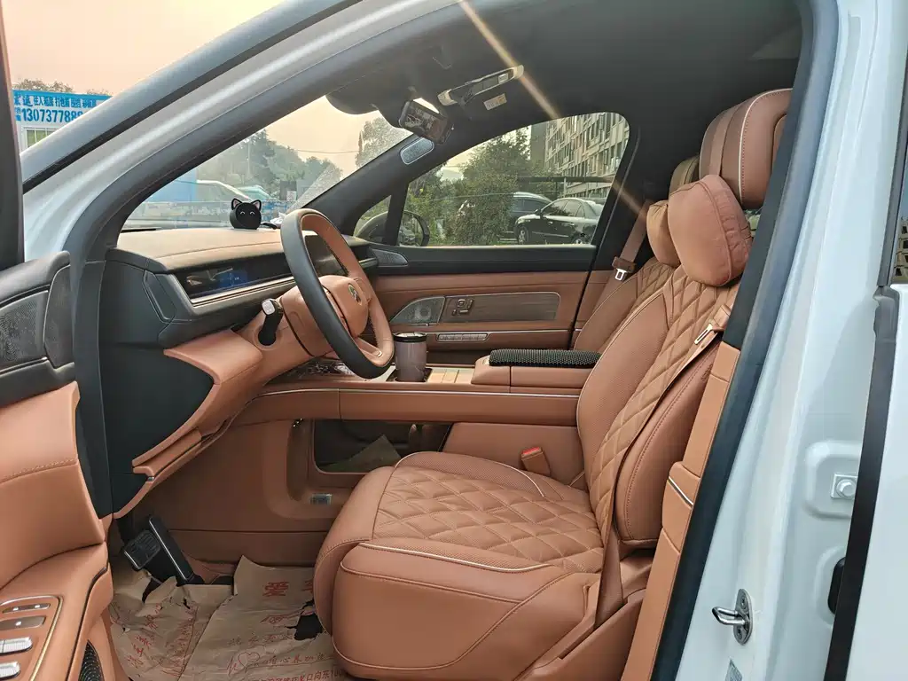 NIO ES8 2026 мест Executive Luxury